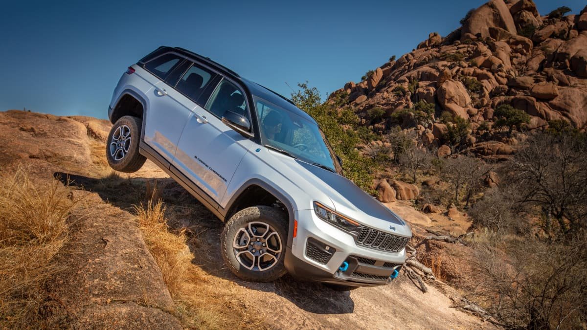 Jeep remains committed to Australia as prices rise and sales fall short of ambitious targets-0