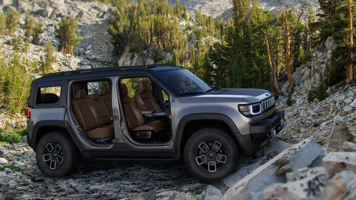 Jeep rules out second pick-up, doubles down on Gladiator-0