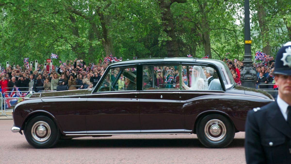 The Royal cars of the Queen’s funeral procession-0