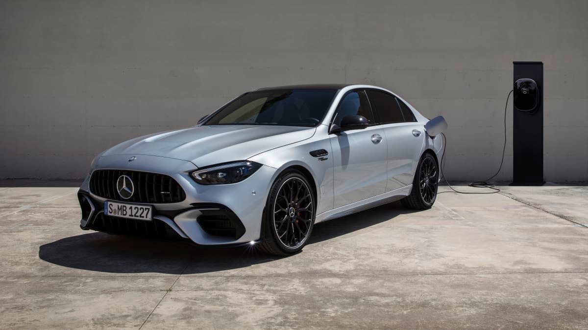 2023 Mercedes-AMG C63 S E Performance revealed: four-cylinder F1 hybrid power, here next year-0