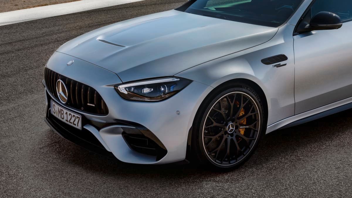 2023 Mercedes-AMG C63 S E Performance revealed: four-cylinder F1 hybrid power, here next year-0