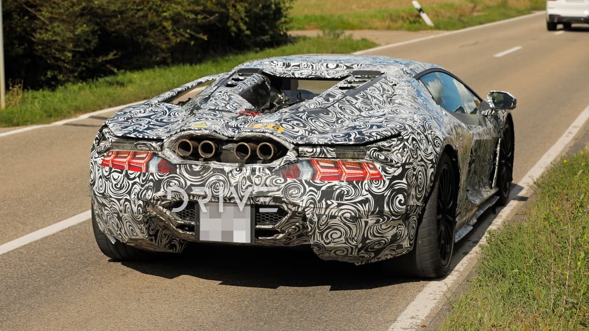Lamborghini Aventador successor breaks down while testing-0