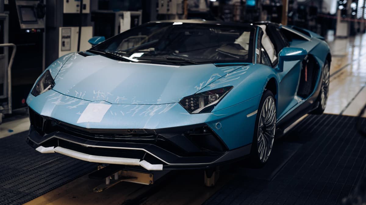 Australia’s final Lamborghini Aventador coming in 2023, as global production ends-0