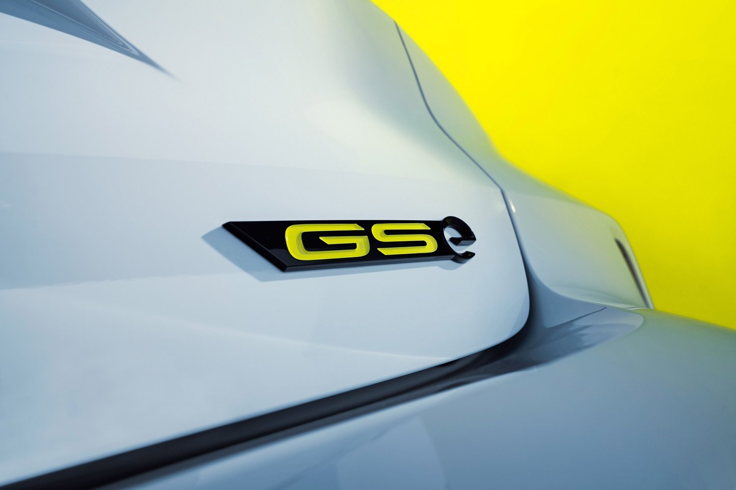 Sporty returns to Opel Astra with new electrified GSe