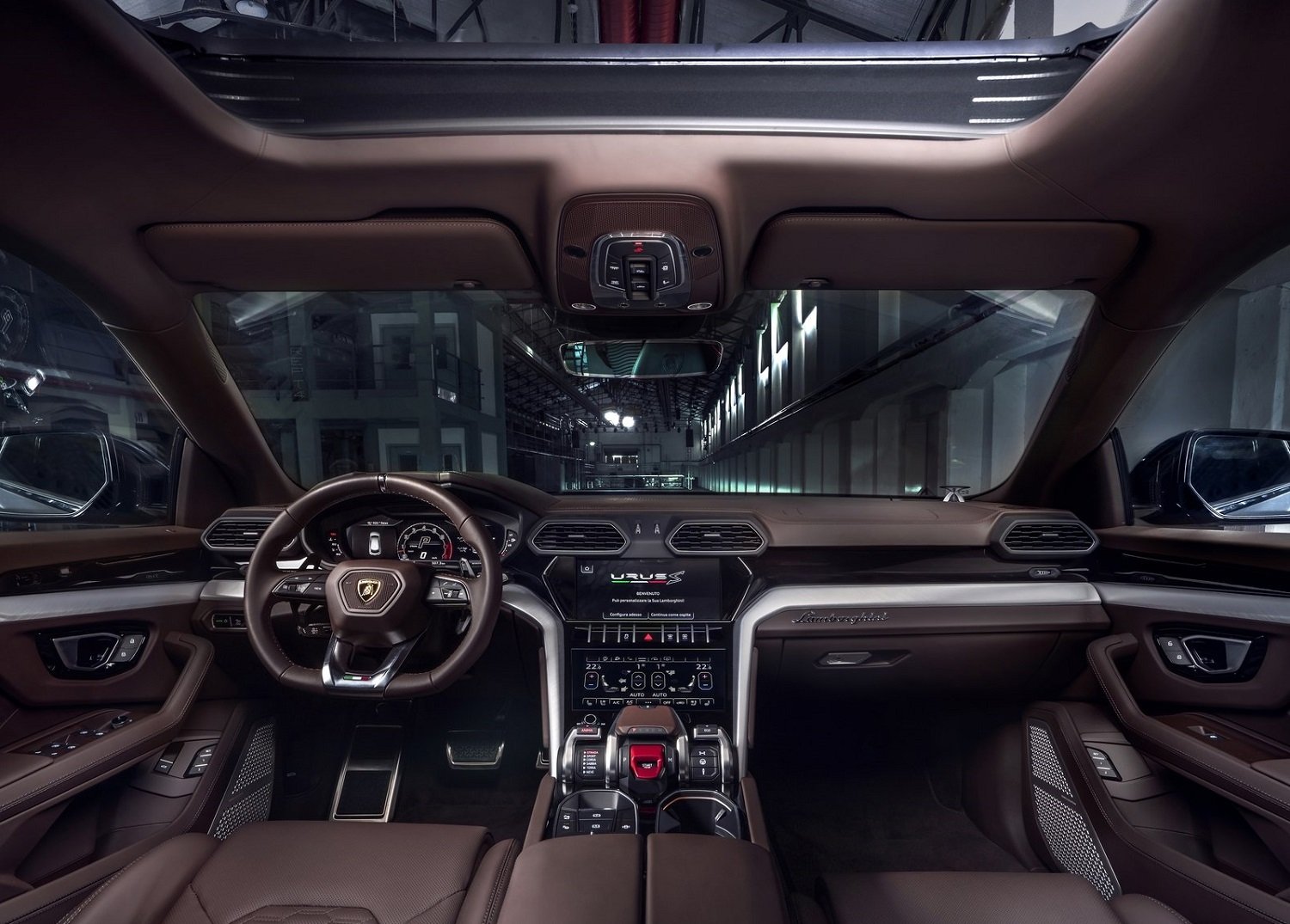 Lamborghini Urus S officially revealed