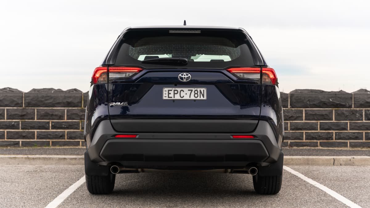 Should I buy a 2022 Kia Sportage S or Toyota RAV4 GX?-0