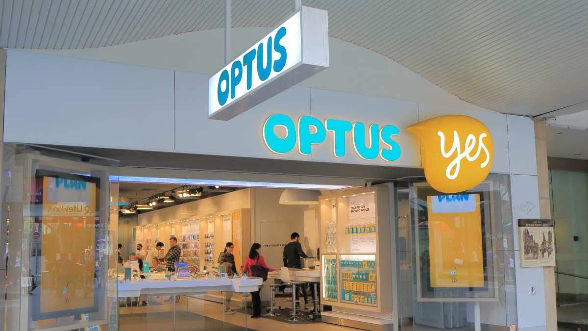 Optus data breach: Australian states and territories clarify replacement driver licence requirements-0