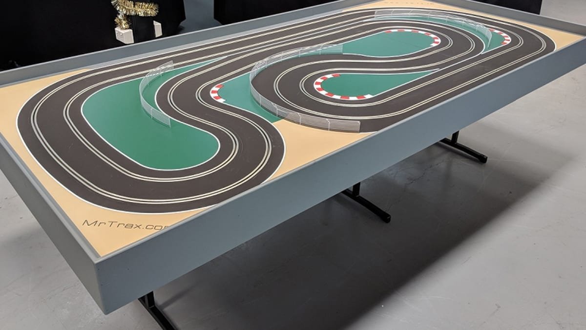 Become an instant motorsport mogul – with one small-scale catch…-0