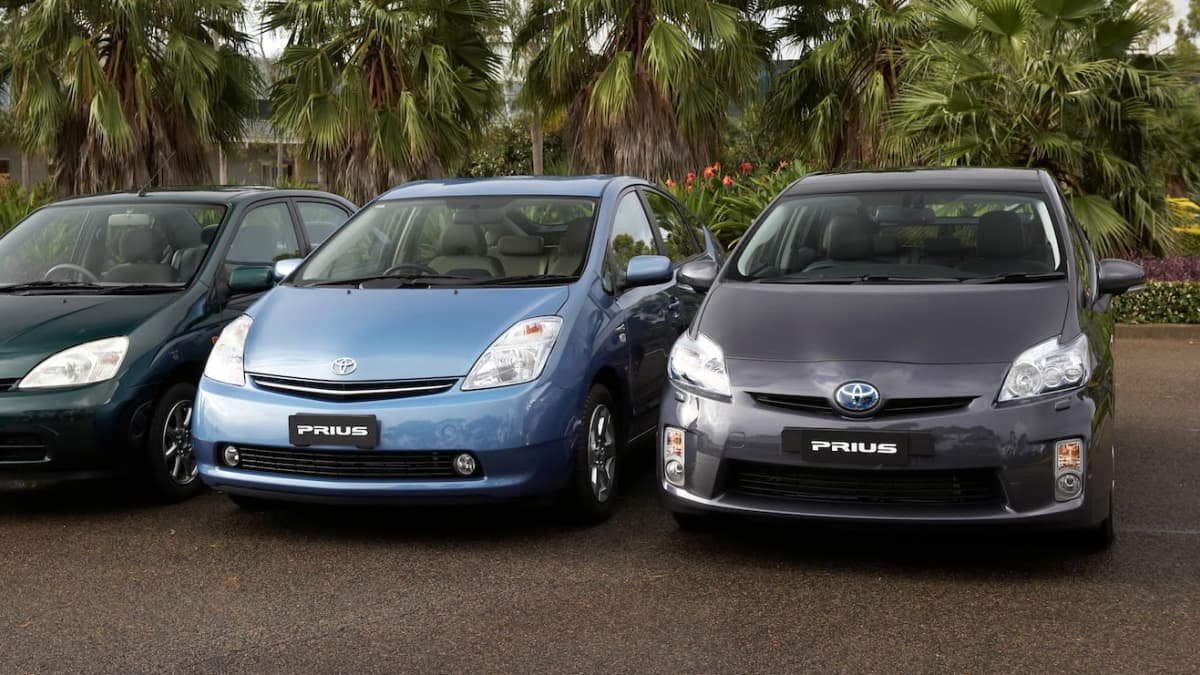 Toyota slams electric-car extremism, says no motorists should be left behind-1
