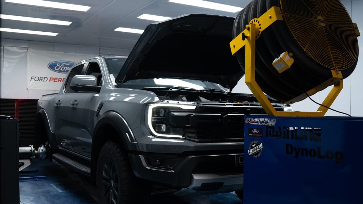 Ford Ranger Raptor twin-turbo V6 power test-0