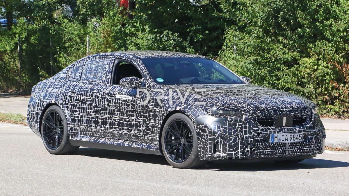 Three-cylinder, four-cylinder BMW M cars ruled out-0