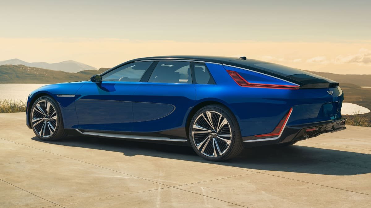 Cadillac reveals $US300,000 electric Rolls-Royce competitor-1