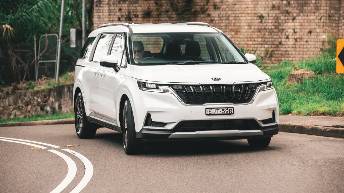Kia Carnival Hybrid on the way, Australian division keen-0