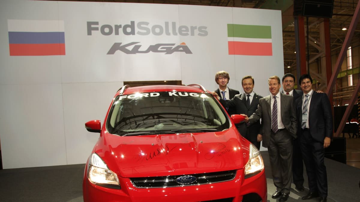 Mercedes-Benz, Ford join growing list of car-makers leaving Russia