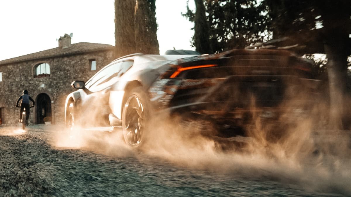 2023 Lamborghini Huracan Sterrato set for December reveal