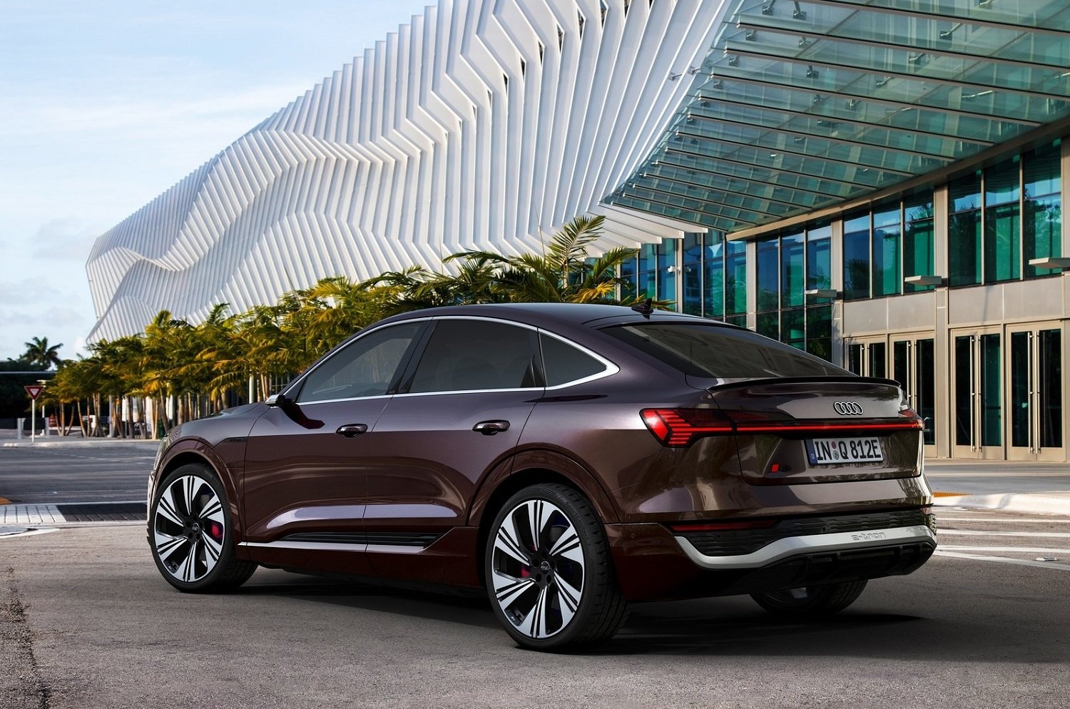 New Audi Q8 e-tron Sportback revealed