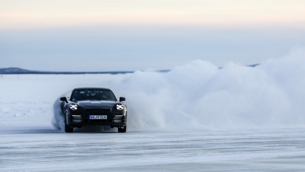 The Porsche 911 Dakar prototype slides on ice