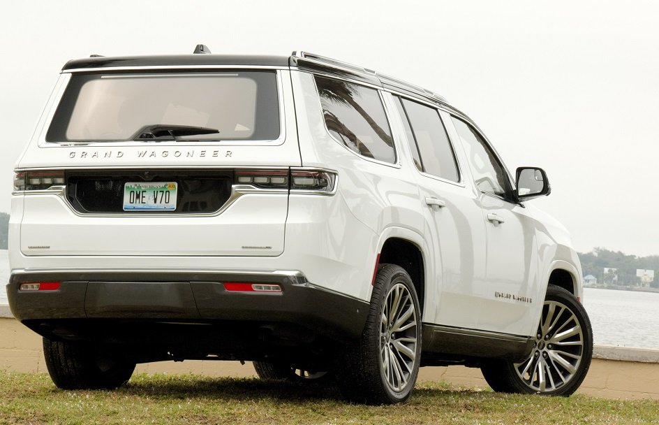 , Review: 2022 Jeep Grand Wagoneer Series III, ClassicCars.com Journal