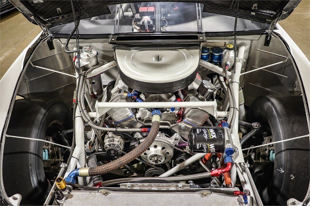 Small-block Chevrolet V8 engine