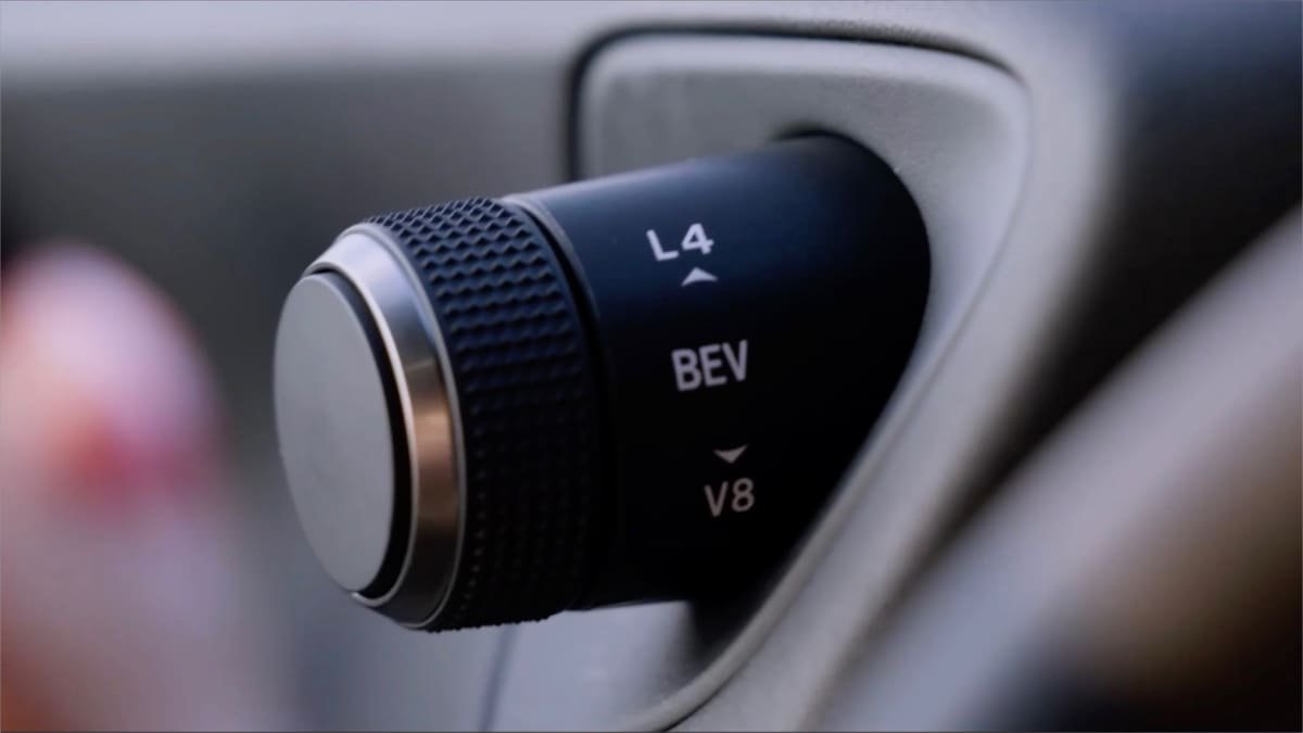 Lexus developing manual transmission for electric cars, but with a twist