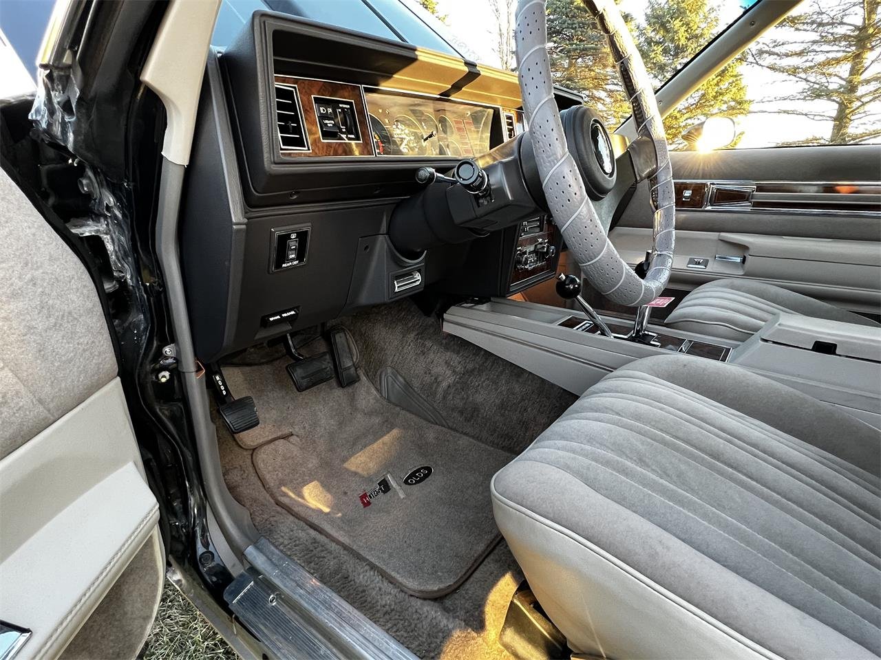 lightning rods shifter, Pick of the Day: 1983 Oldsmobile Cutlass Supreme Hurst, ClassicCars.com Journal