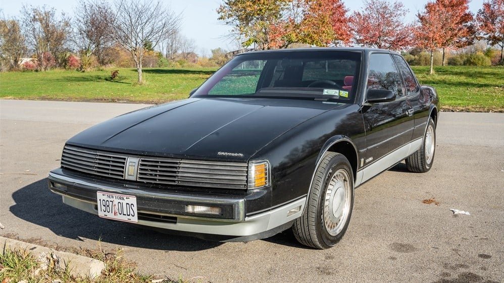 olds, <strong>Oldsmobile Axed 22 Years Ago Today</strong>, ClassicCars.com Journal” class=”lazy lazy-hidden wp-image-278730″  /><noscript><img decoding=