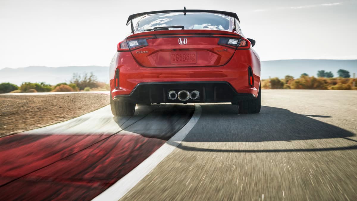 Honda Civic Type R safe in hybrid and electric-car era – report