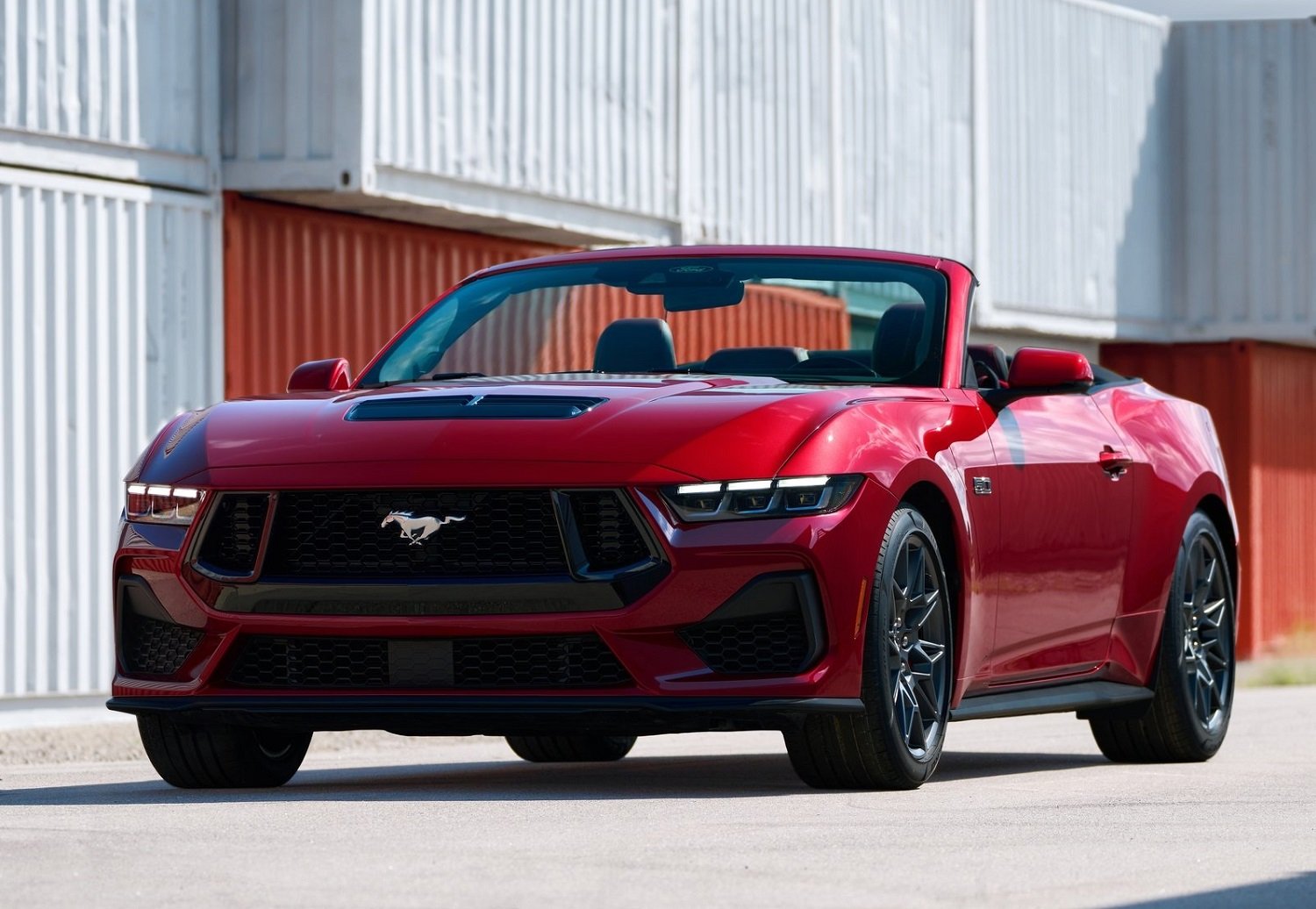 New Mustang Cabriolet revealed