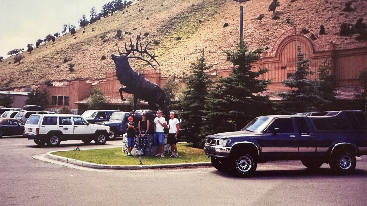 family traditions, Throwback Thursday: Family Photo Tradition in Wyoming, ClassicCars.com Journal