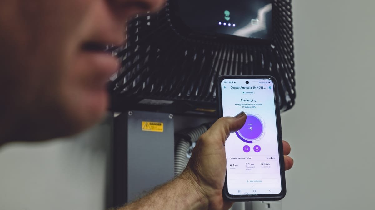 Electric cars to power South Australian homes in new trial