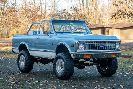 Barrett Jackson, Barrett-Jackson Scottsdale to Offer Highly Desirable Resto-Mod Ford Broncos and Chevrolet Blazers, ClassicCars.com Journal