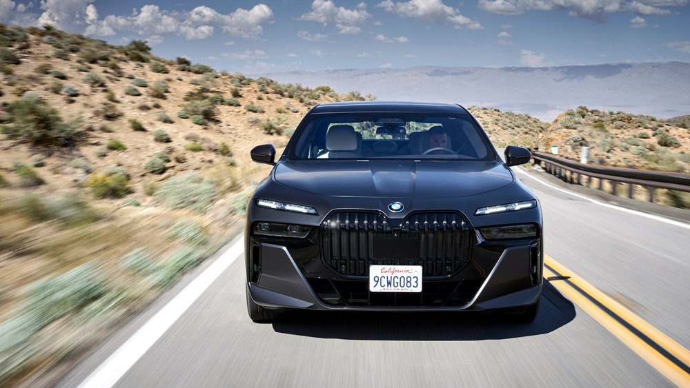 The all-electric 2023 BMW i7 xDrive60.