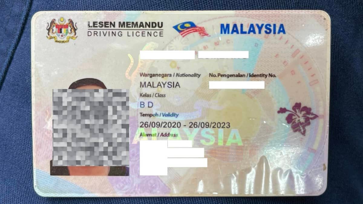 Australian police bust bogus international driver licences