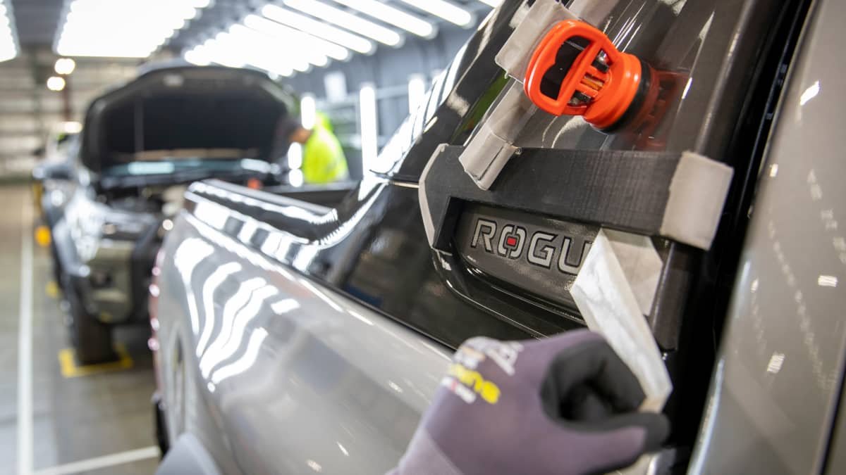 Toyota Australia ramps-up HiLux Rogue production
