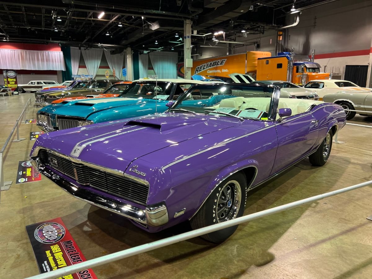 1969 Mercury Cougar XR-7