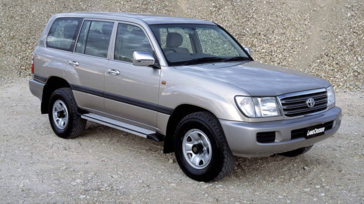 Toyota LandCruiser 100 Series And 200 Series Recalled For Airbag Issue