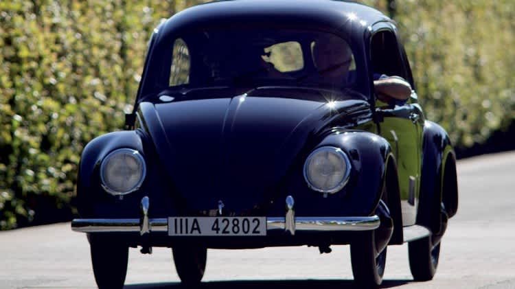 Before he got to see the new Beetle Jay Leno was given the keys to a 1938 version, one of the oldest drivable models in existence.