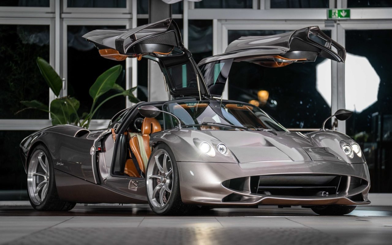 Pagani Huayra Codalunga