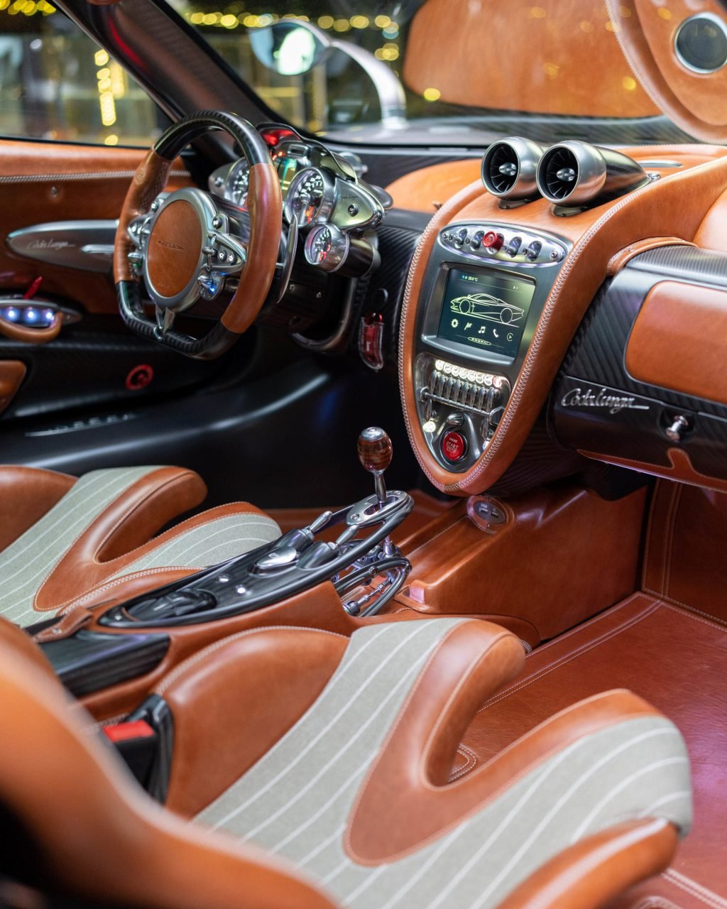 Pagani Huayra Codalunga