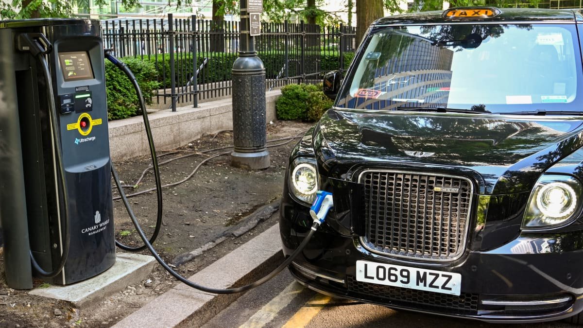 London black cabs to become Geely electric brand in the UK