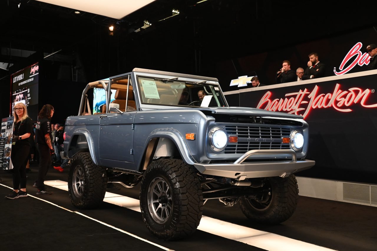 1977 Ford Bronco custom SUV