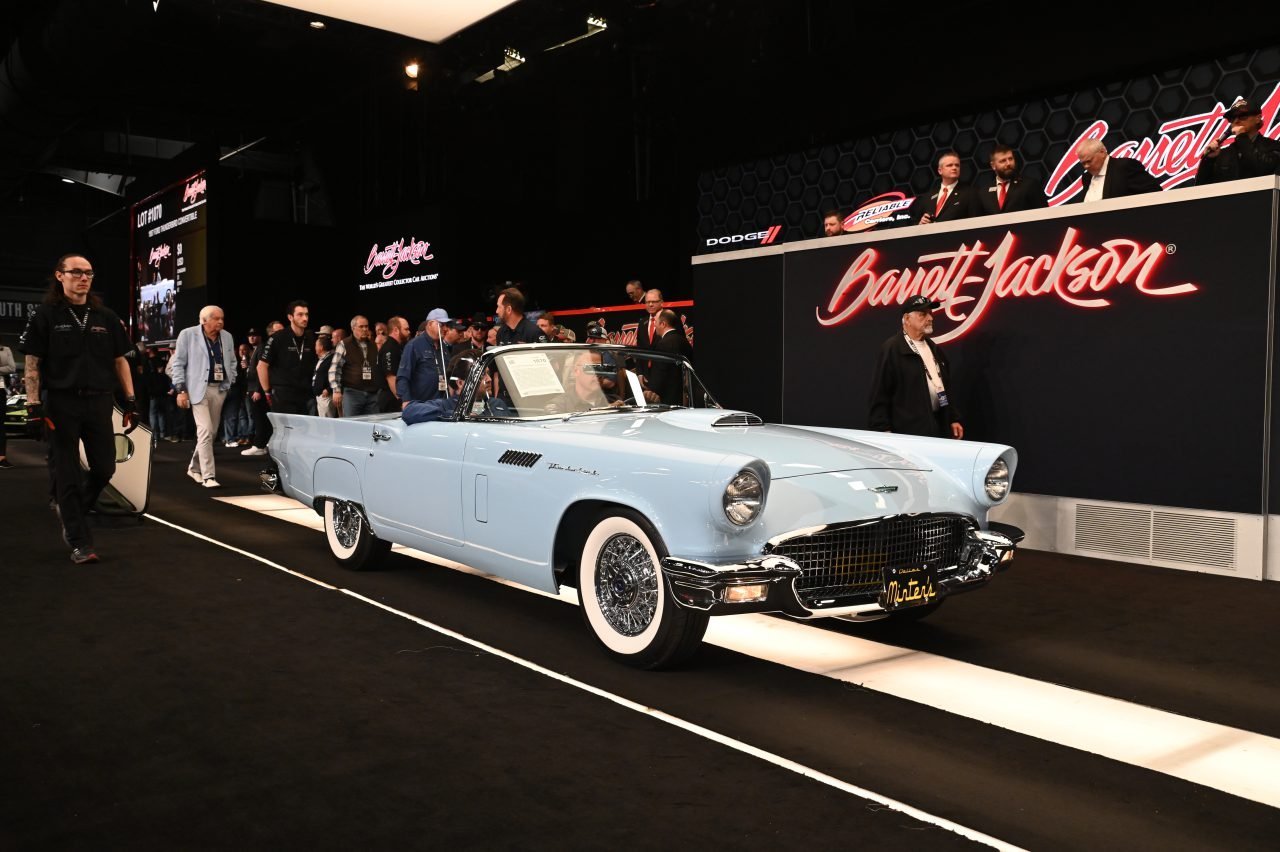 1957 Ford Thunderbird