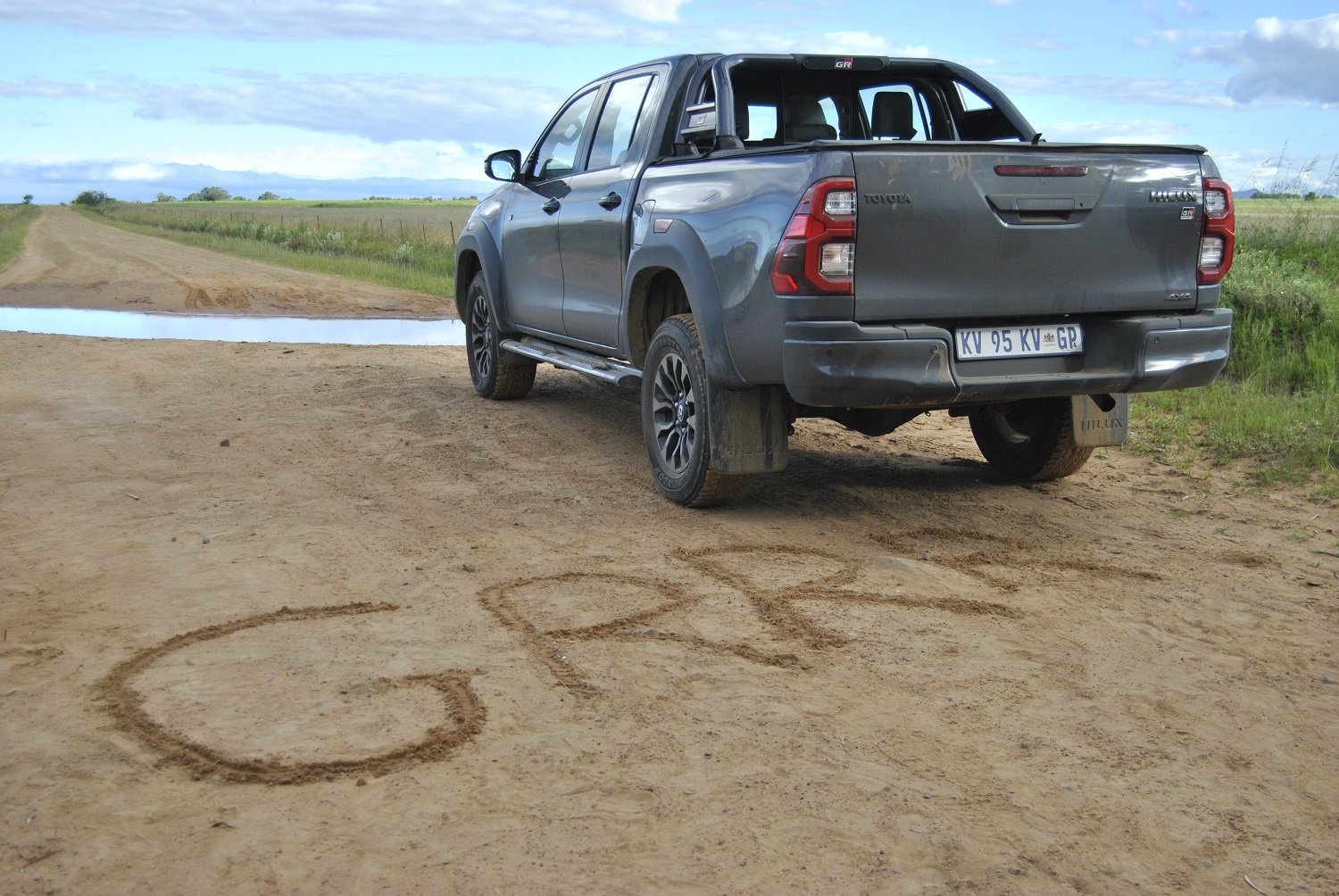 Gravel trekking Hilux GR Sport