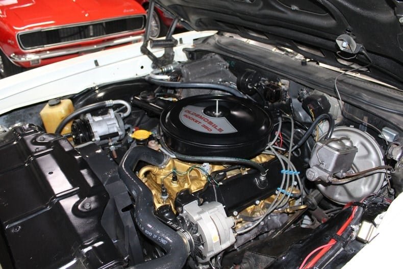 Oldsmobile Rocket 350ci V8 engine