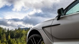 The Aston Martin DBX707.
