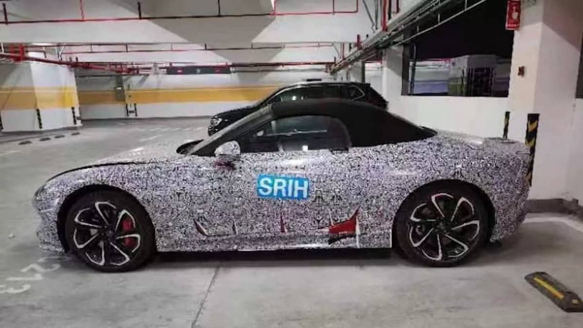 2024 MG Cyberster electric sports car photos, details leaked