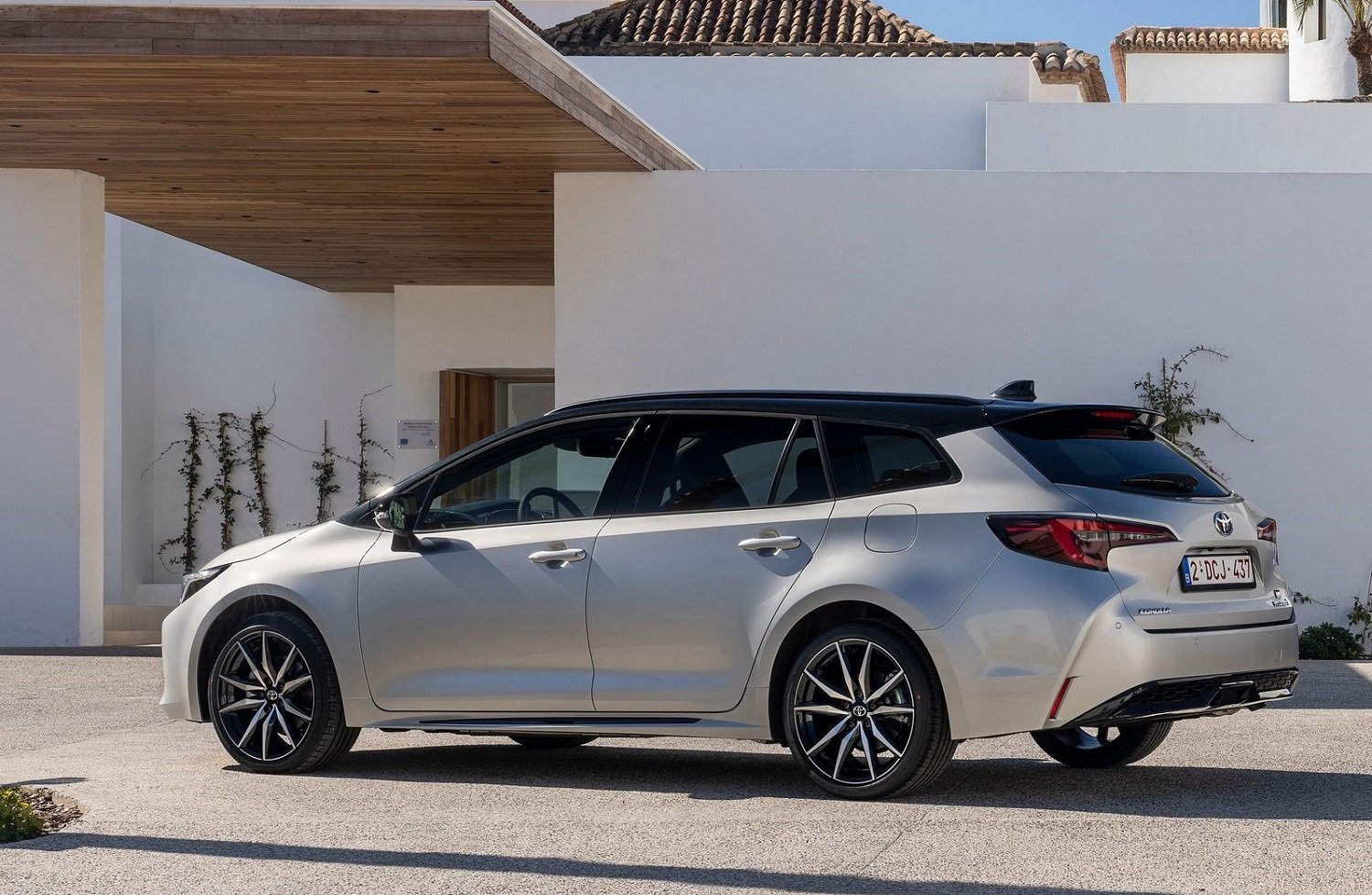 Updated EU Corolla detailed