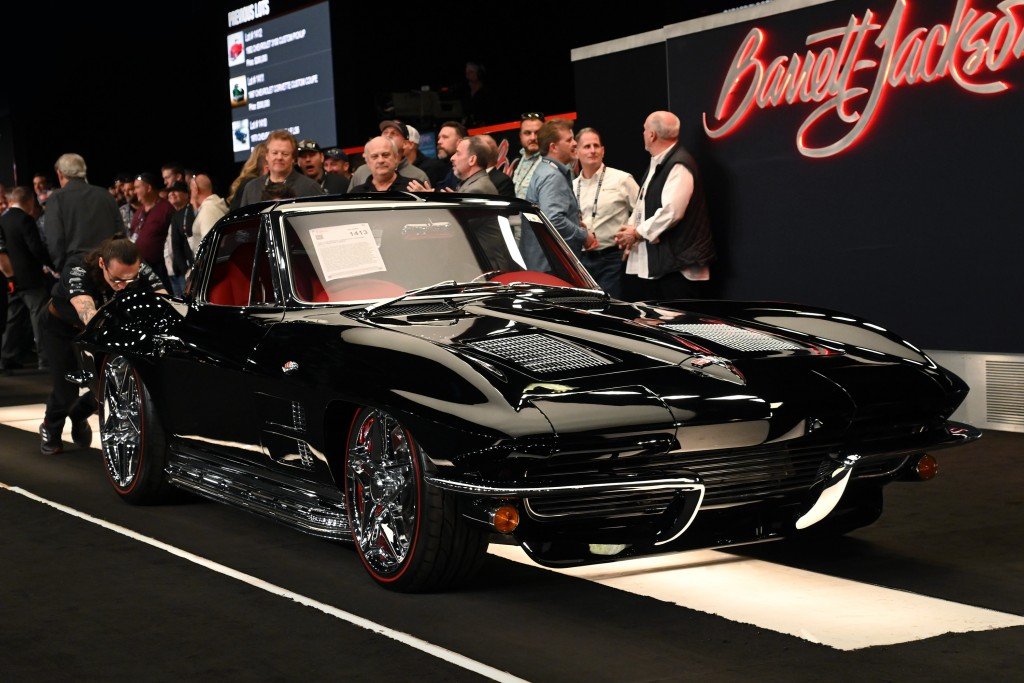1963 Chevrolet Corvette Custom Split-Window Coupe