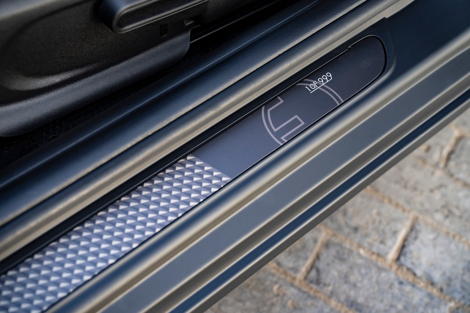 Mini removes Cooper S E's roof