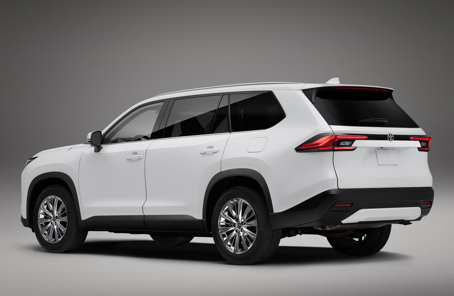 New Toyota Grand Highlander revealed
